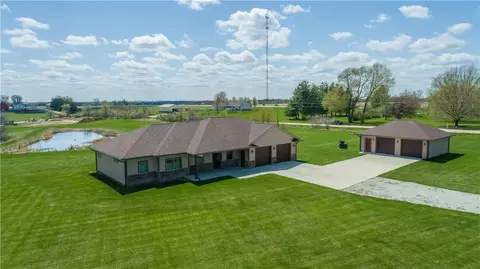 2060 226th Ct, Winterset, IA 50273
