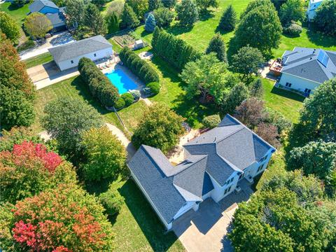 9299 NW Lakeridge Ln, Polk City, IA 50226