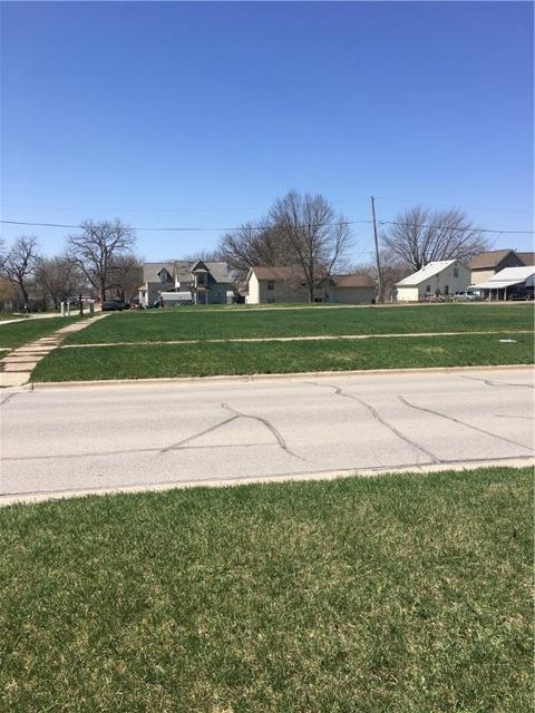 410 S Main St, Clarion, IA 50525