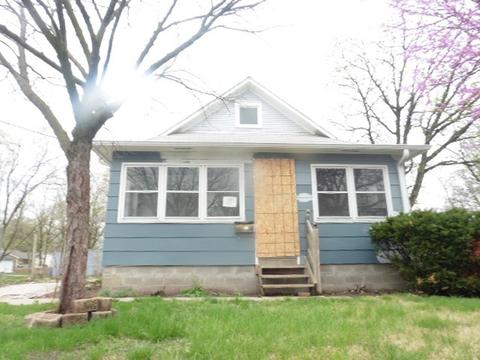 1532 Martin Luther King Jr Pkwy #P, Des Moines, IA 50314