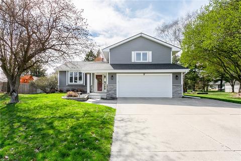 4610 77th St, Urbandale, IA 50322