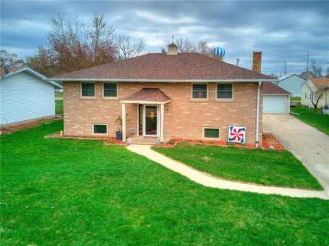120 W Maple St, Ogden, IA 50212