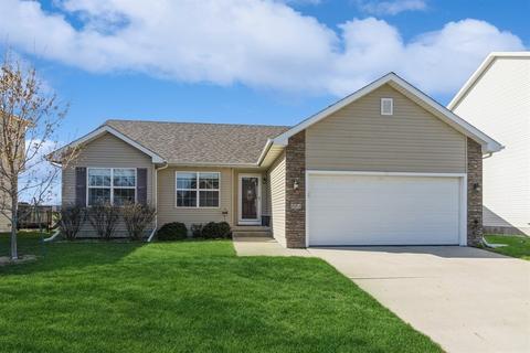 804 SE 16th St, Grimes, IA 50111