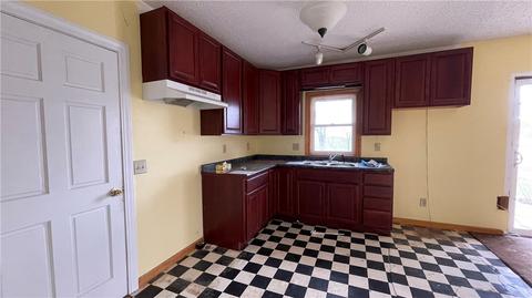 110 Beed St NE, Titonka, IA 50480
