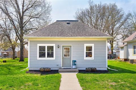 1326 Jefferson St, Redfield, IA 50233