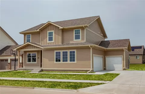 408 SW 16th St, Ankeny, IA 50023