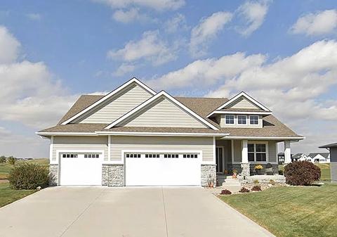 1218 NE 51st St, Ankeny, IA 50021
