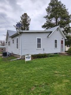 101 E Rock Island St, Knoxville, IA 50138