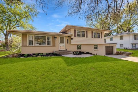 3103 Hillsdale Dr, Urbandale, IA 50322