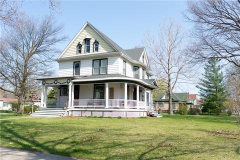 301 SW Mills St, Greenfield, IA 50849