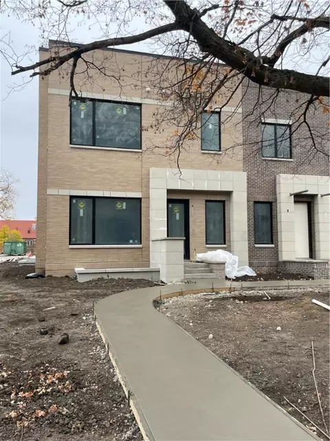 512 40th St, Des Moines, IA 50312