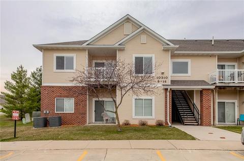 10310 Essex Dr #15, Johnston, IA 50131