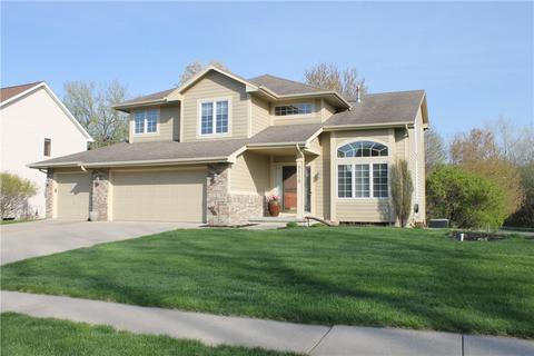 9110 Timberwood Dr, Johnston, IA 50131