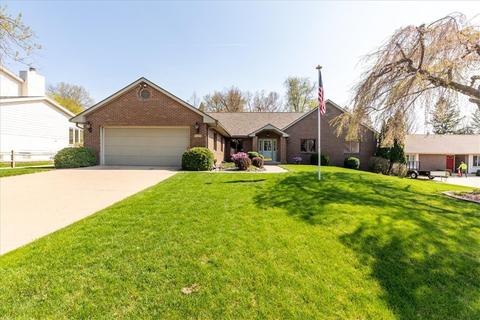 9604 Dewey Gibbs Rd, Urbandale, IA 50322