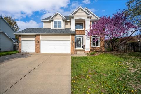 3618 81st St, Urbandale, IA 50322