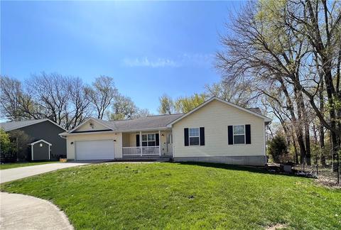 1717 Court St, Adel, IA 50003
