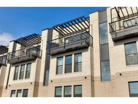 1323 Keosauqua Way, Des Moines, IA 50309