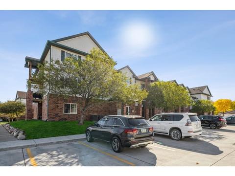 6440 Ep True Pkwy #2108, West Des Moines, IA 50266
