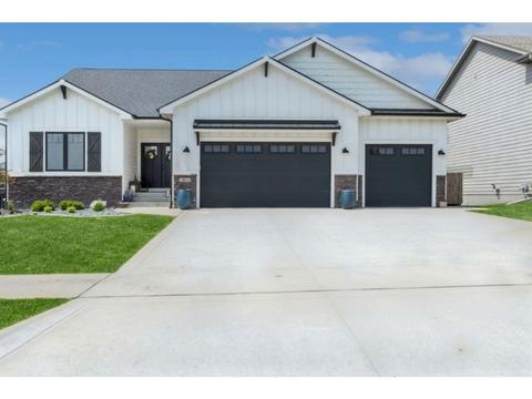 3806 NW Beechwood St, Ankeny, IA 50023