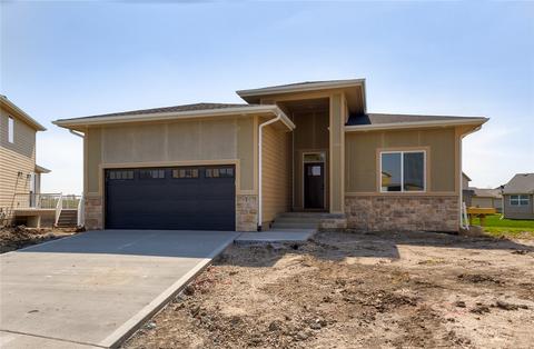 820 SE Mesa Dr, Waukee, IA 50263