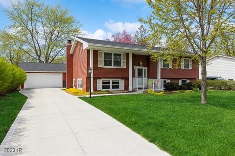 4412 71st Pl, Urbandale, IA 50322