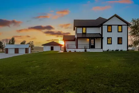 21827 T Ave, Dallas Center, IA 50063