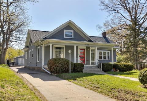 1223 46th St, Des Moines, IA 50311