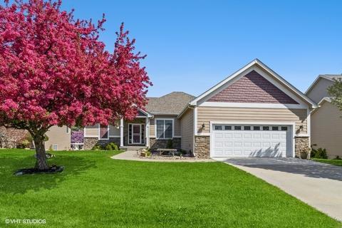 15149 Buena Vista Dr, Clive, IA 50325