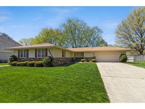 3300 Patricia Dr, Urbandale, IA 50322