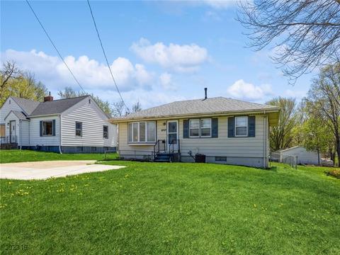 3757 E Douglas Ave, Des Moines, IA 50317