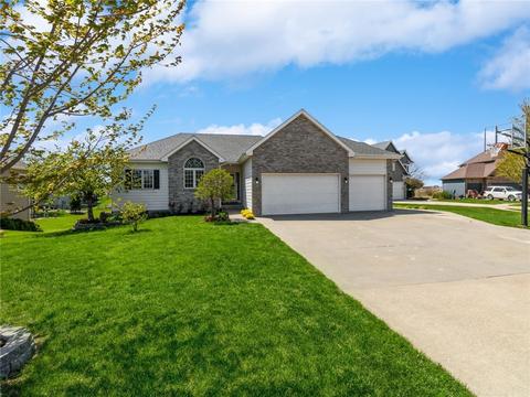 602 NW Watercrest Ct, Ankeny, IA 50023