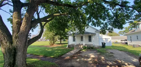 411 407 4th St, Perry, IA 50220