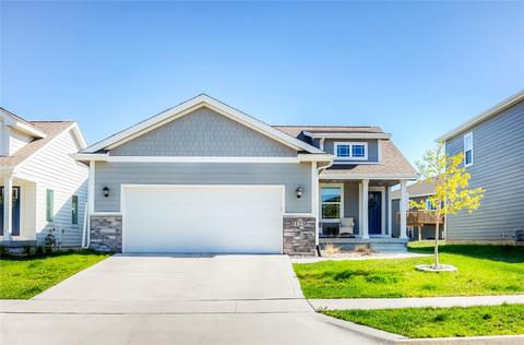 1125 NE 19th St, Grimes, IA 50111