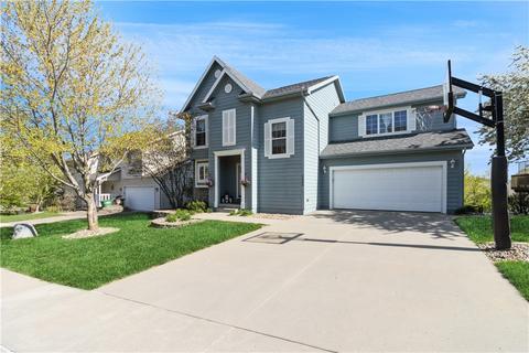 2400 River Ridge Dr, West Des Moines, IA 50265