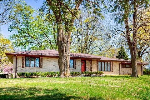 2203 Indianola Ave, Des Moines, IA 50315