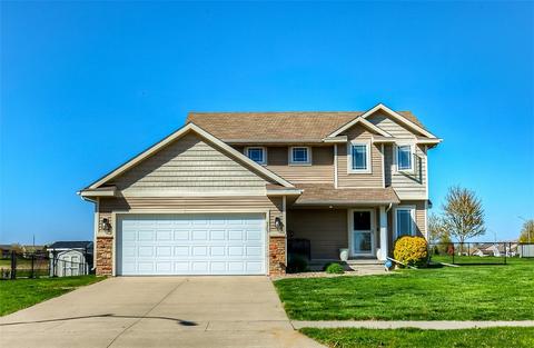 9303 Wilson St, West Des Moines, IA 50266