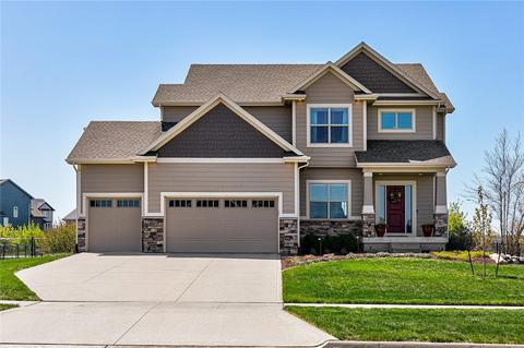 2203 NE 16th St, Ankeny, IA 50021