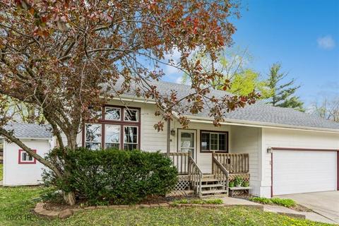 3839 SW 32nd St, Des Moines, IA 50321