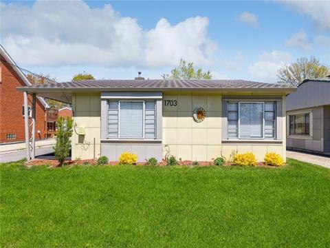 1703 Beaver Ave, Des Moines, IA 50310