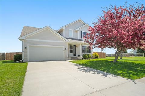 185 SE Crabapple Dr, Waukee, IA 50263
