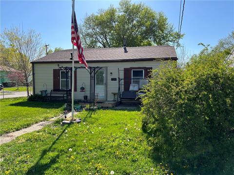 1400 E 30th St, Des Moines, IA 50317 photo 1