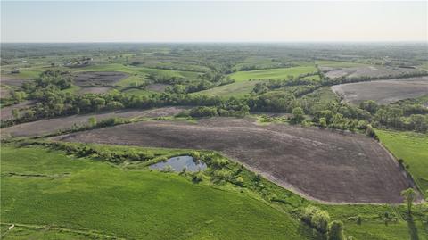 22380 S23 Hwy, Lacona, IA 50139