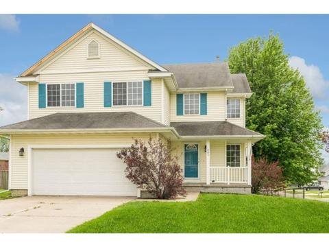 401 E 15th Pl, Indianola, IA 50125