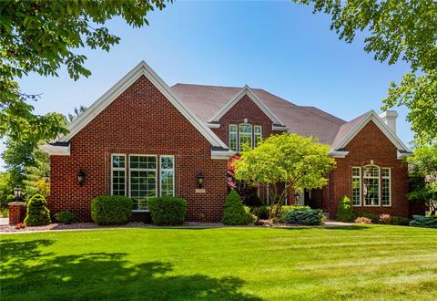 3309 Ridgetop Rd, Ames, IA 50014