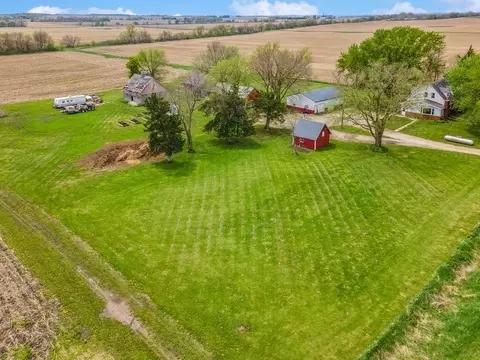 19260 290th St, Adel, IA 50003