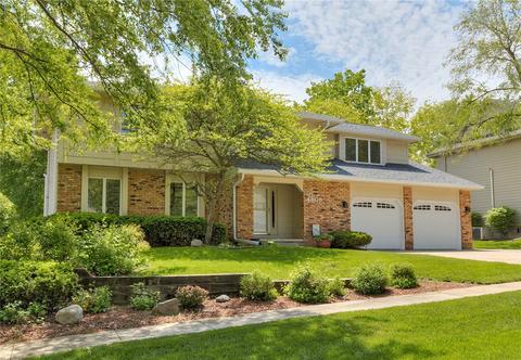 4608 Locust St, West Des Moines, IA 50265