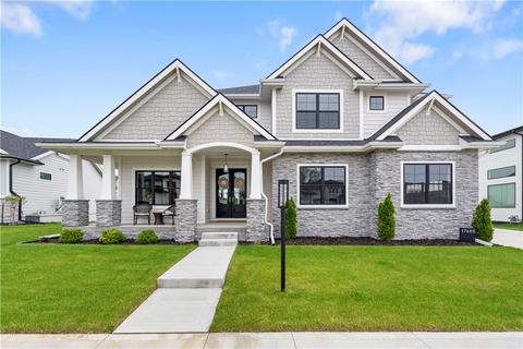 17600 Berkshire Pkwy, Clive, IA 50325