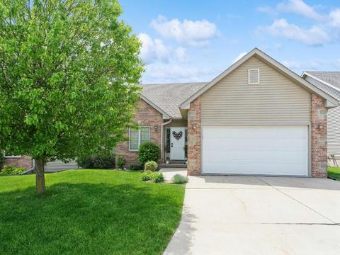 400 S 8th Ct #7, Indianola, IA 50125