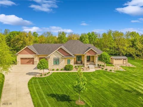 7110 NW 95th Ct, Johnston, IA 50131