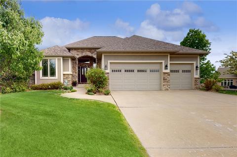 4001 140th St, Urbandale, IA 50323